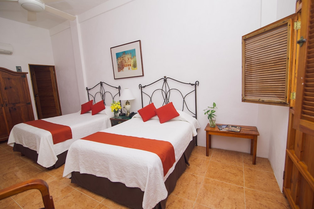 غرفة قياسية بسرير مزدوج وسرير فردي، El Meson Del Marques 5/10