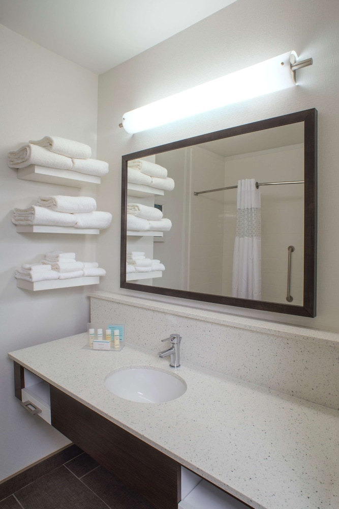 Hampton Inn Gulf Shores 12/36