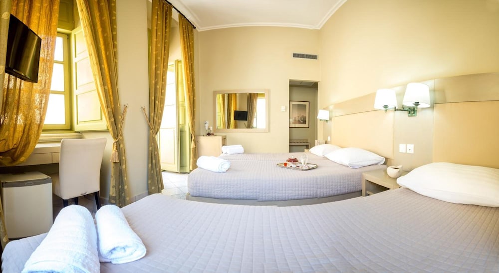 Hotel Diogenis 17/44