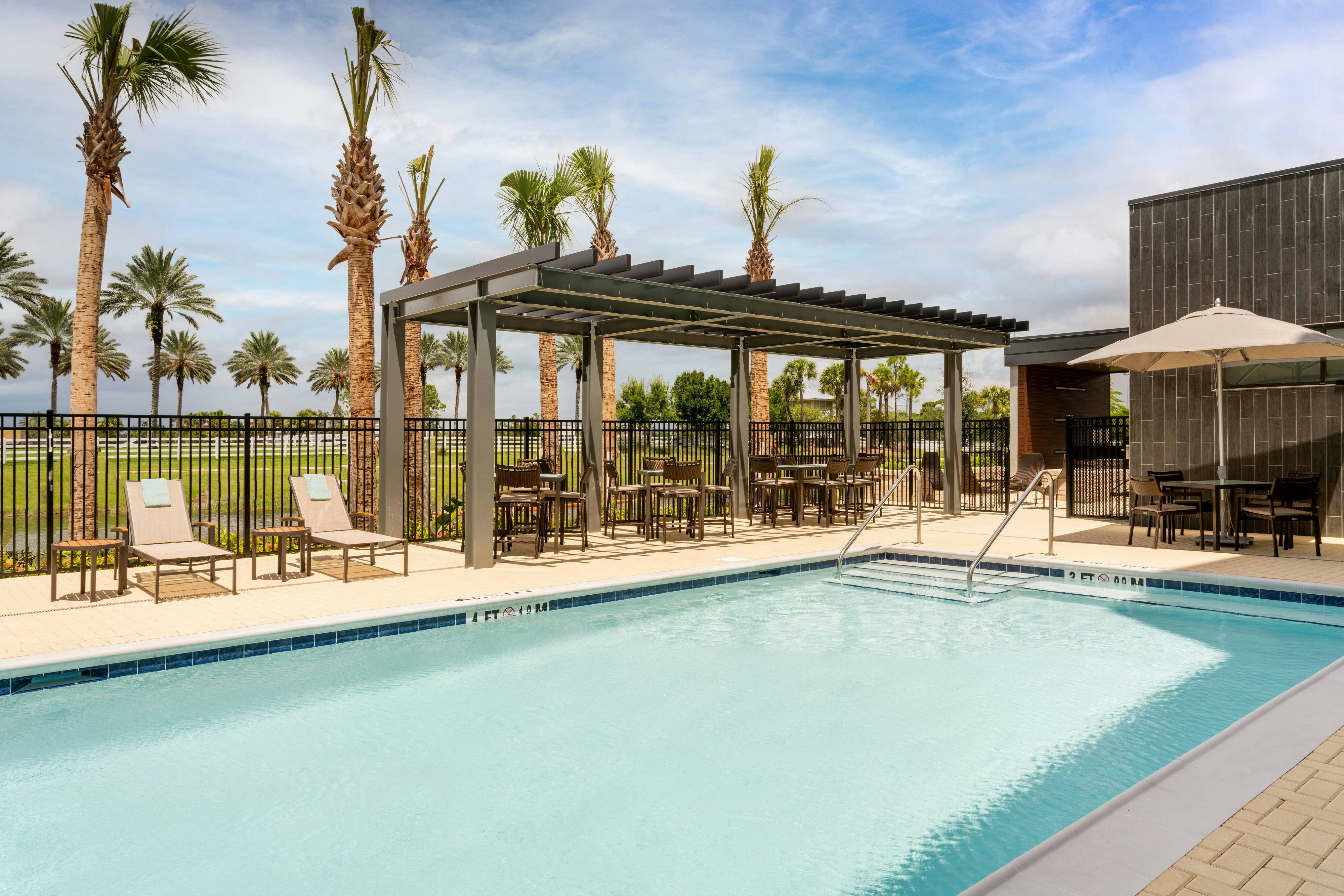 Courtyard by Marriott Port St. Lucie Tradition 5/10