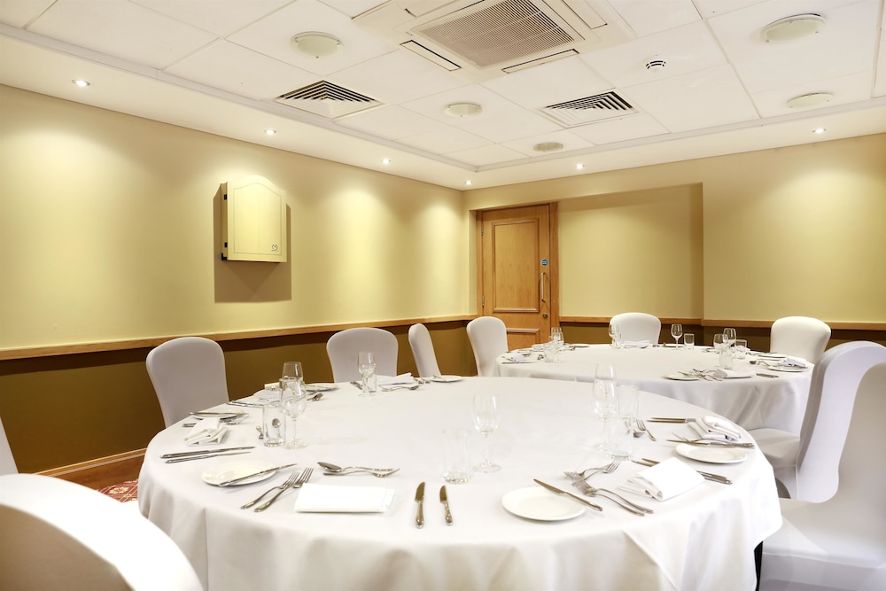 Macdonald Hill Valley Hotel Golf Spa 52/66