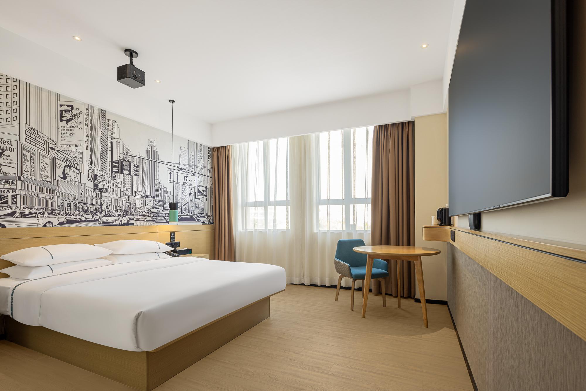 Business, King Bed, Queen Bed