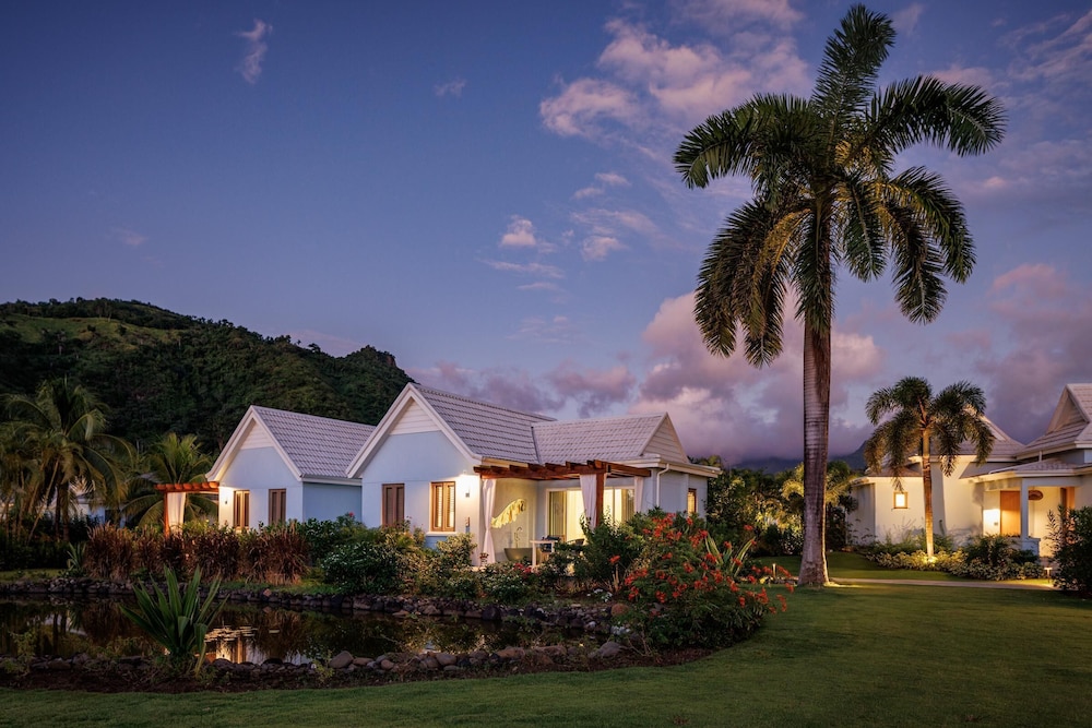 Sandals Saint Vincent and the Grenadines 10/65