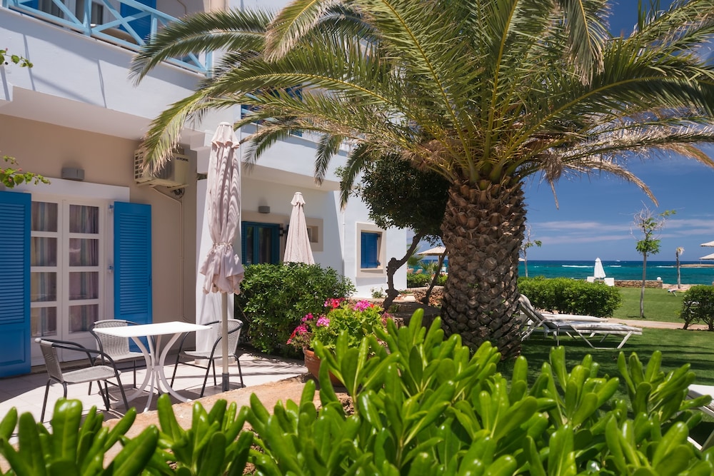 Pyrgos Beach Apartments 38/50