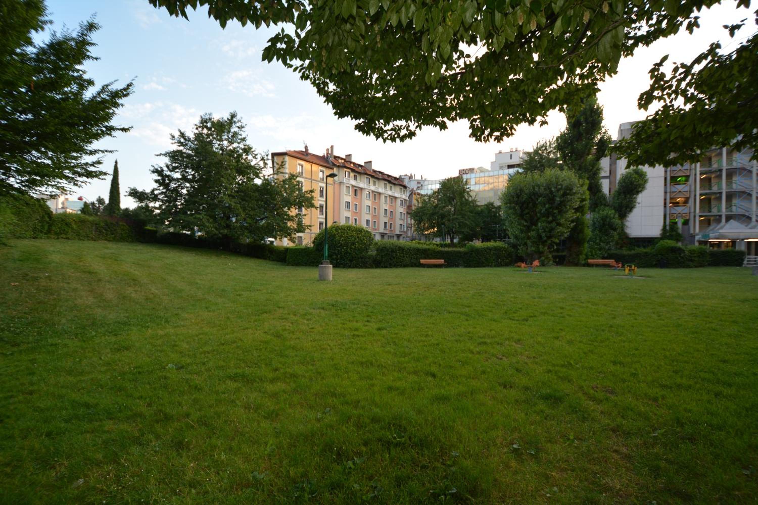 Hôtel Lux 41/55