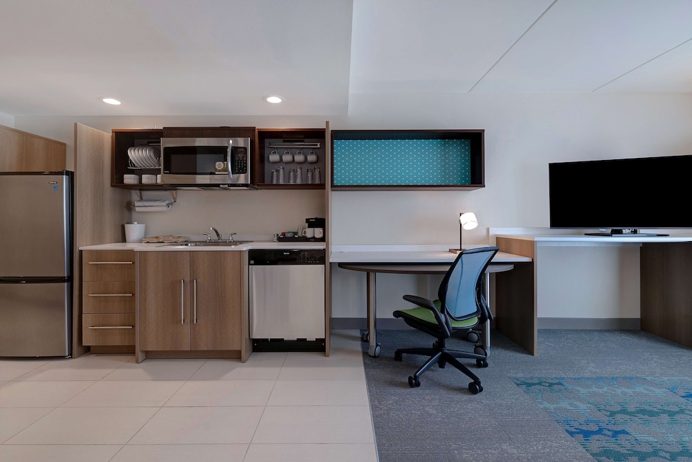 Home2 Suites by Hilton Gulf Breeze Pensacola Area 51/53