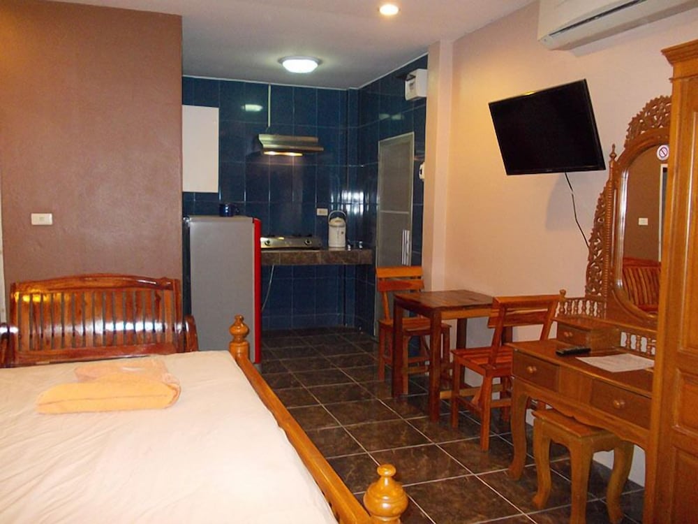 Country View Resort 36/50