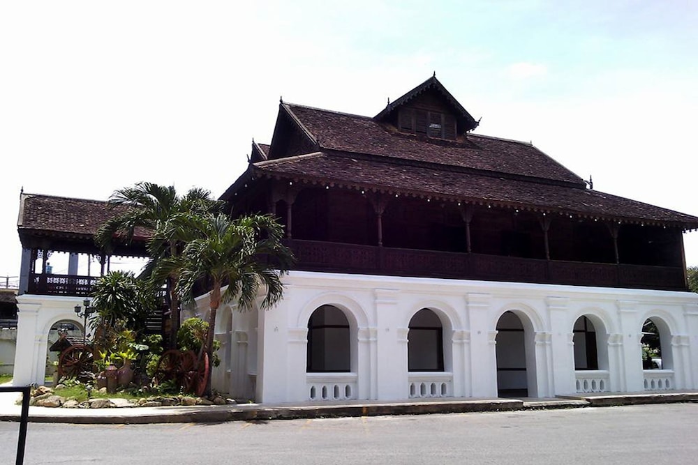 Diamond River Ping Petch Ngam Hotel 6/52