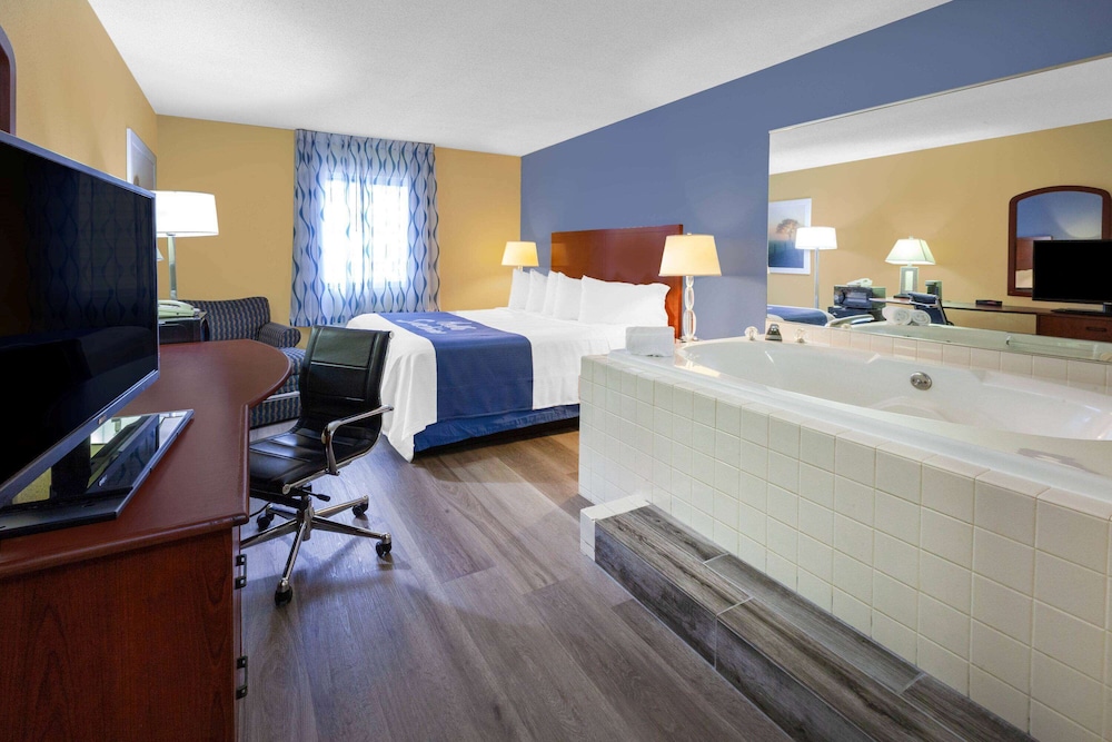 Upgrade, Deluxe, King Bed