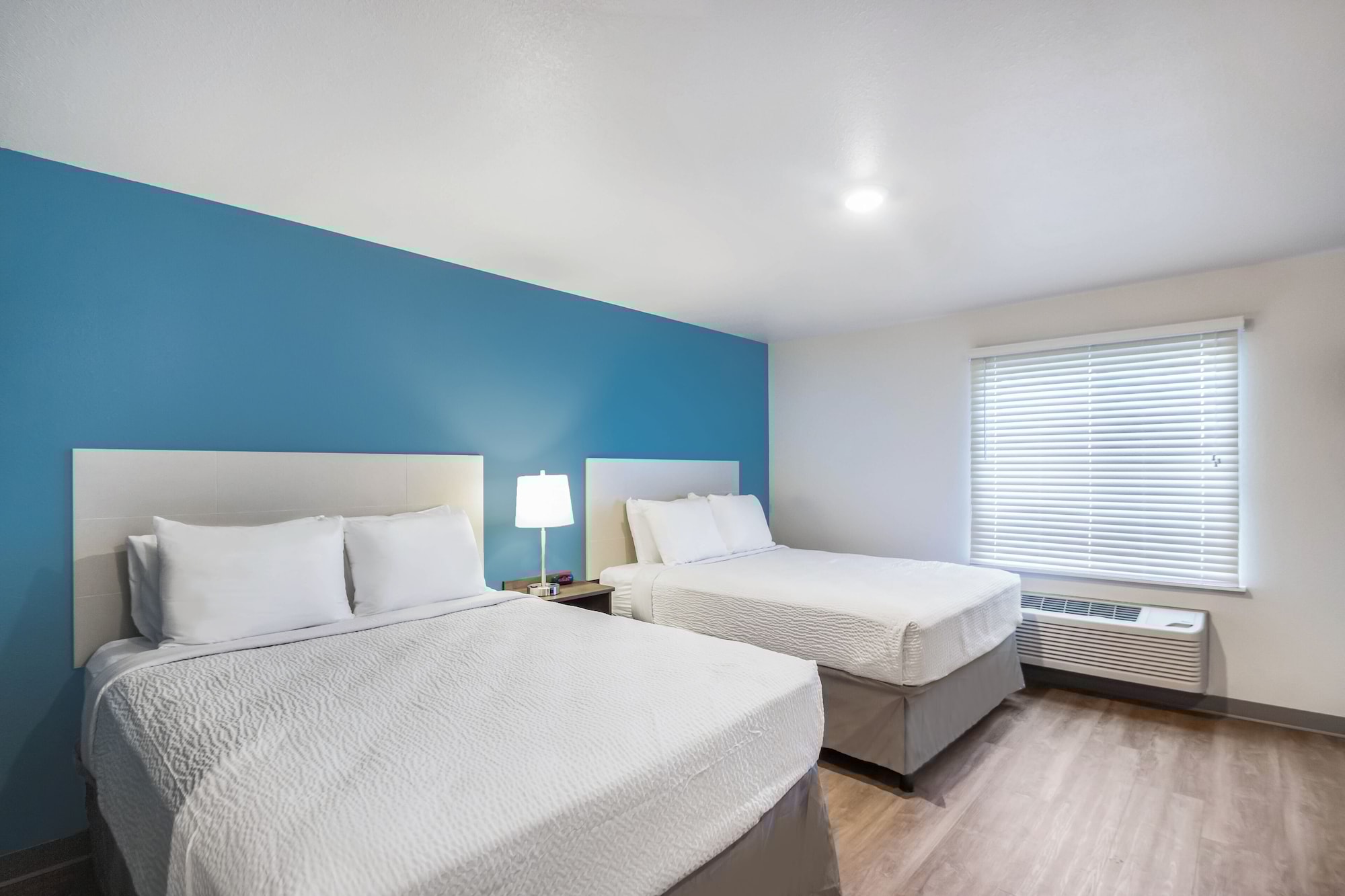 ROOM, 2 QUEEN BEDS, BATHTUB, ACCESSIBLE