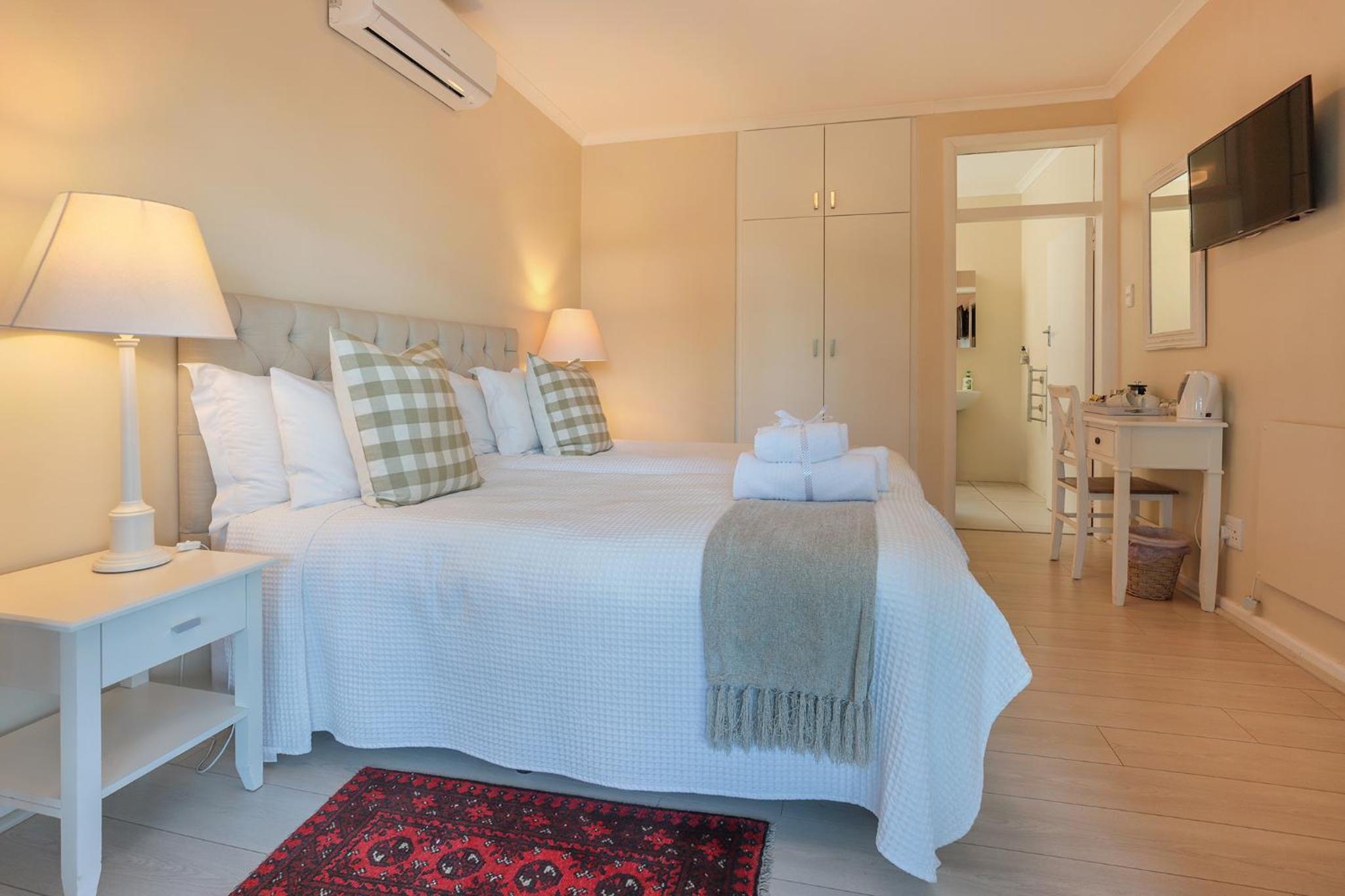Elgin Country Lodge 14/40