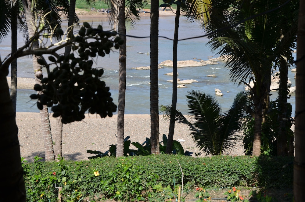 Mekong Riverview Hotel 44/50