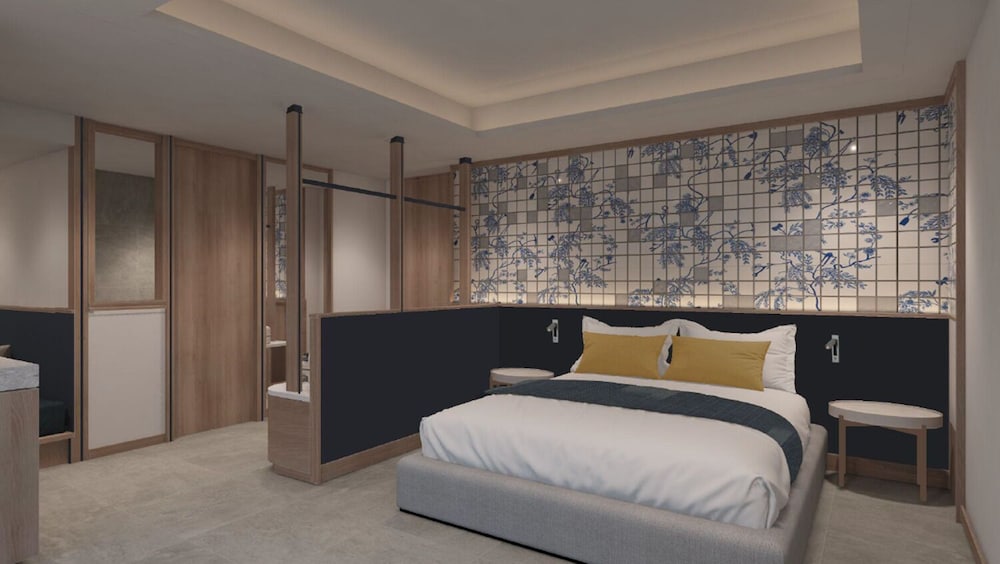 Deluxe, King Bed