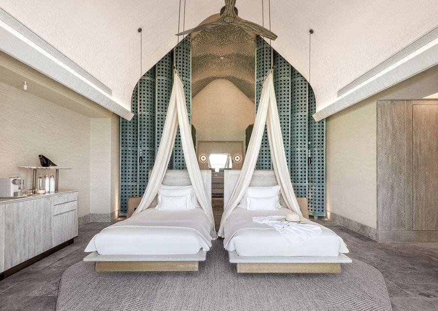 2 Bedrooms, Grand, Pool, Ocean, Villa