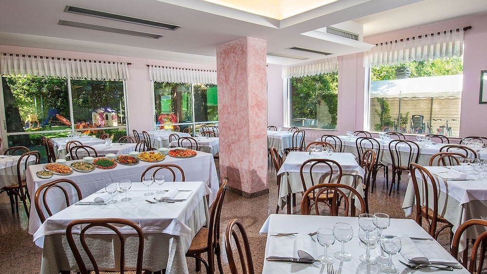 Hotel Le Querce 54/73