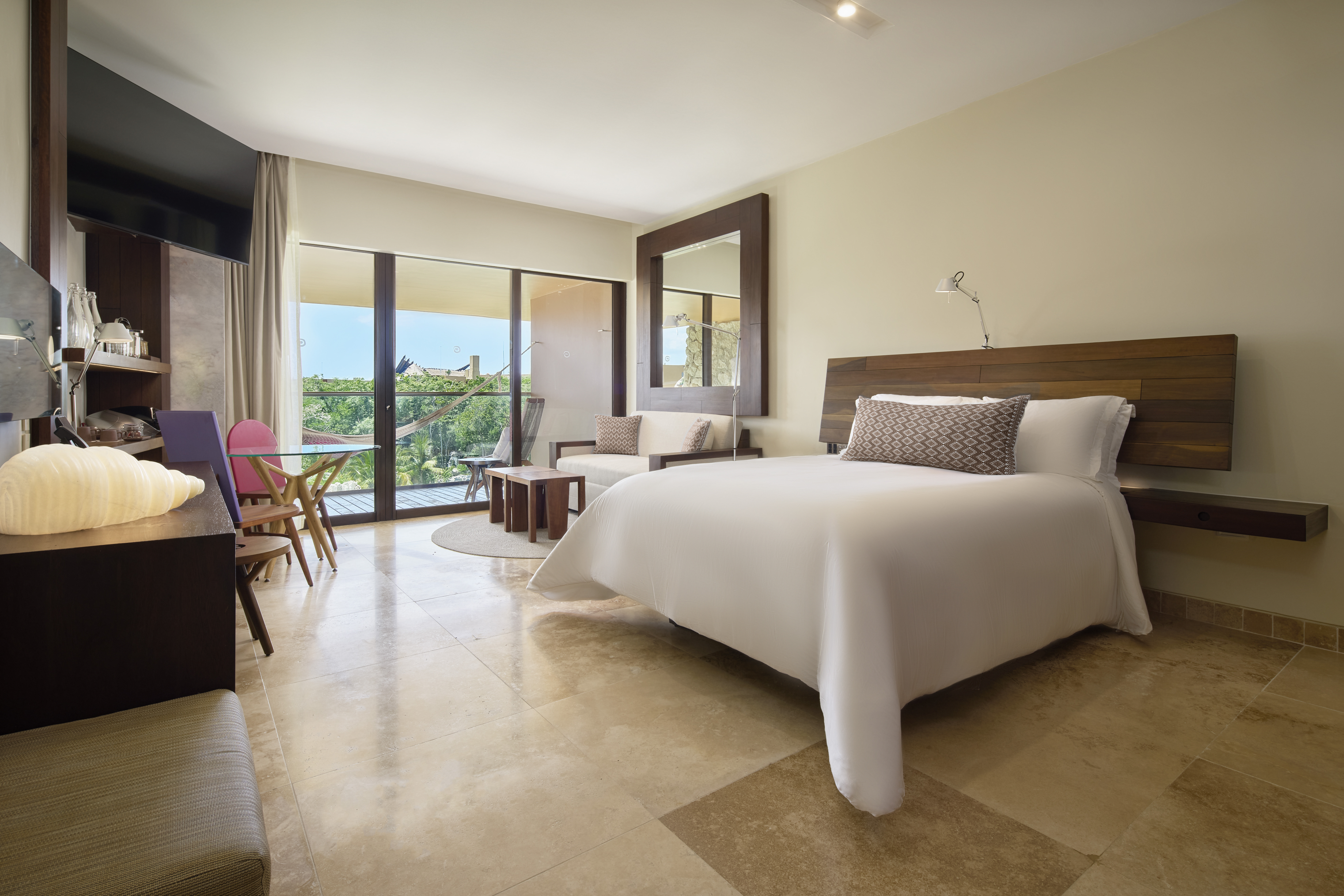 River, Spa, Suite
