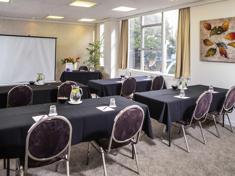 Mercure Wellington Abel Tasman 72/81