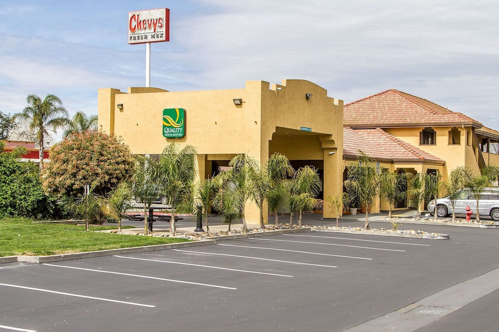 Quality Inn & Suites Gilroy CA 44/47