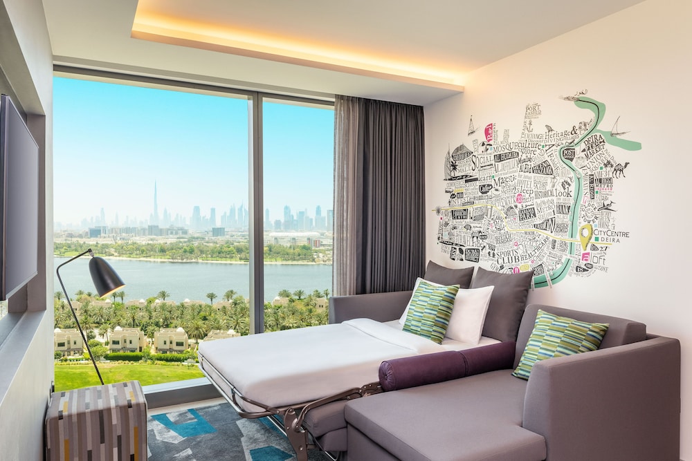 Aloft Dubai Creek 41/63