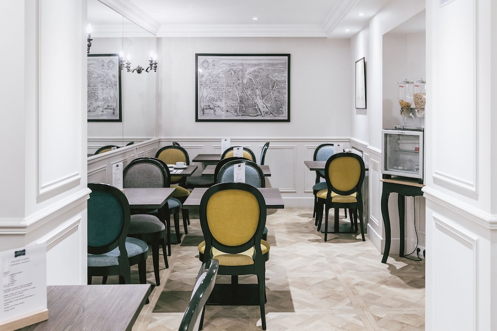 Hotel Saint Christophe 62/68