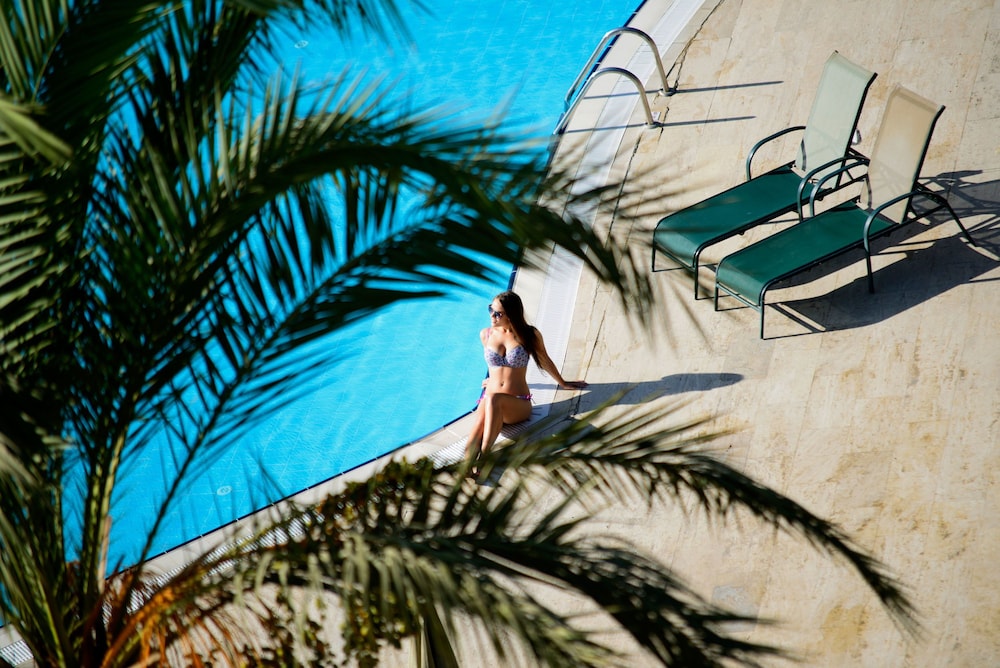 M C Arancia Resort 28/29