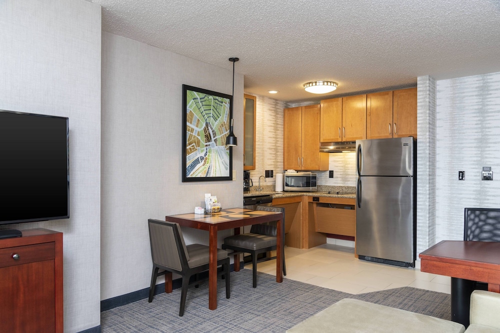 Residence Inn Midland Marriott 35/44