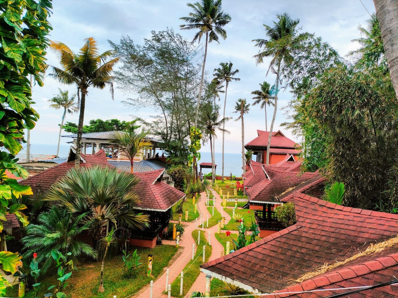 CLAFOUTI BEACH RESORT 19/20