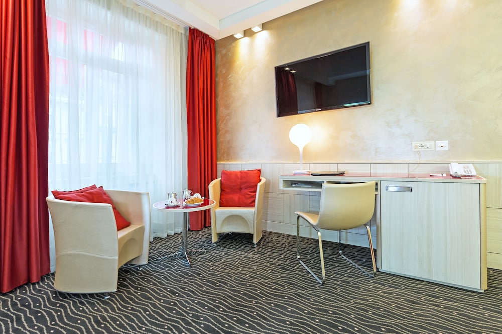 HOTEL ST GOTTHARD 58/84