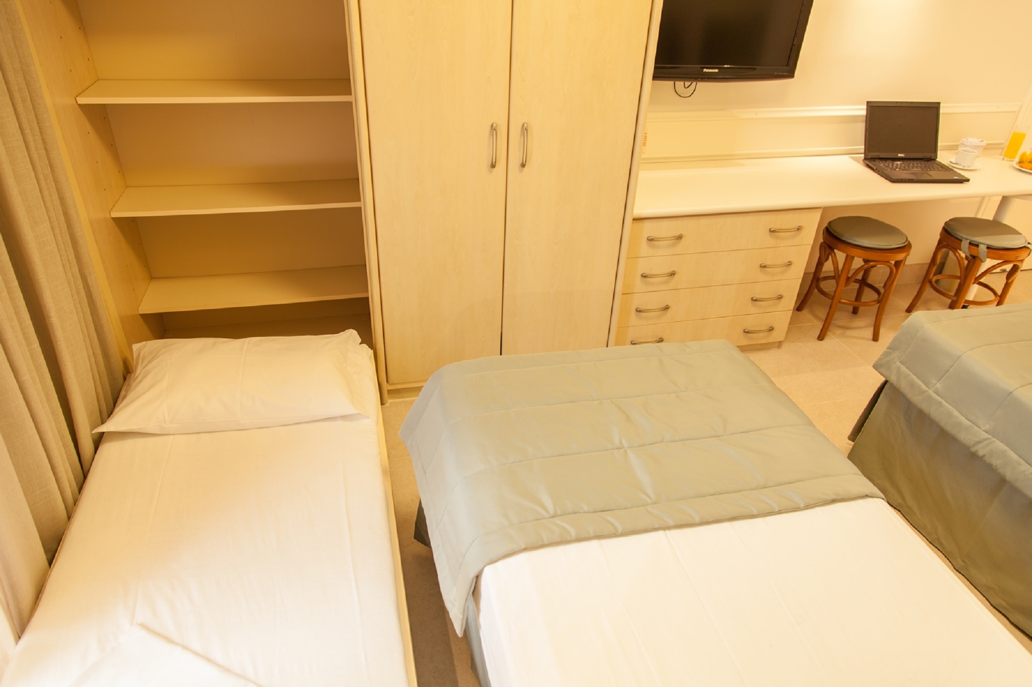 Luxury Side View Studio 1 Double Bed or 2 Single Bed