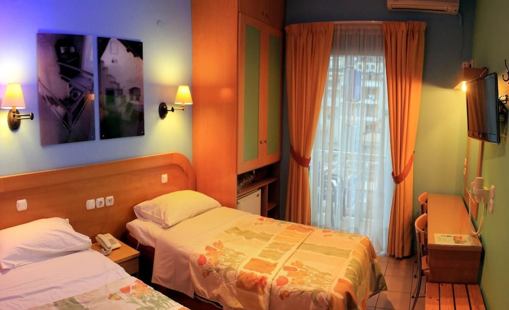 HOTEL SEGAS 18/43