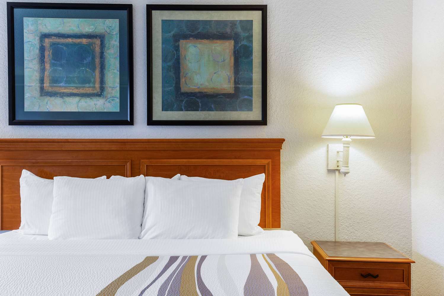 La Quinta Inn And Suites By Wyndham Redding 29/49