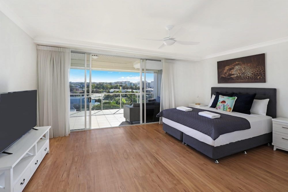Pandanus Mooloolaba 7/51