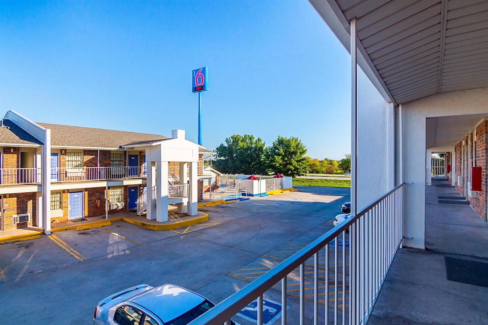 Motel6 Lawton, OK in LAWTON - OK