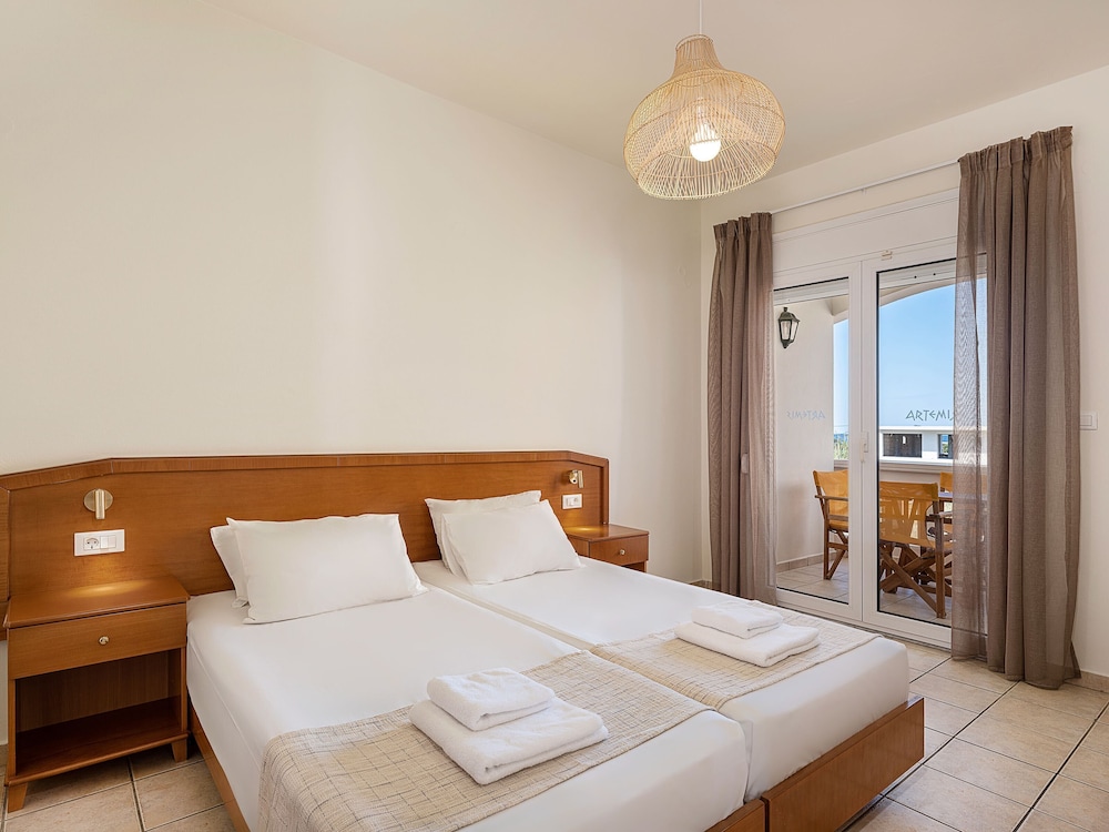 Artemis Hotel Apartments 19/50