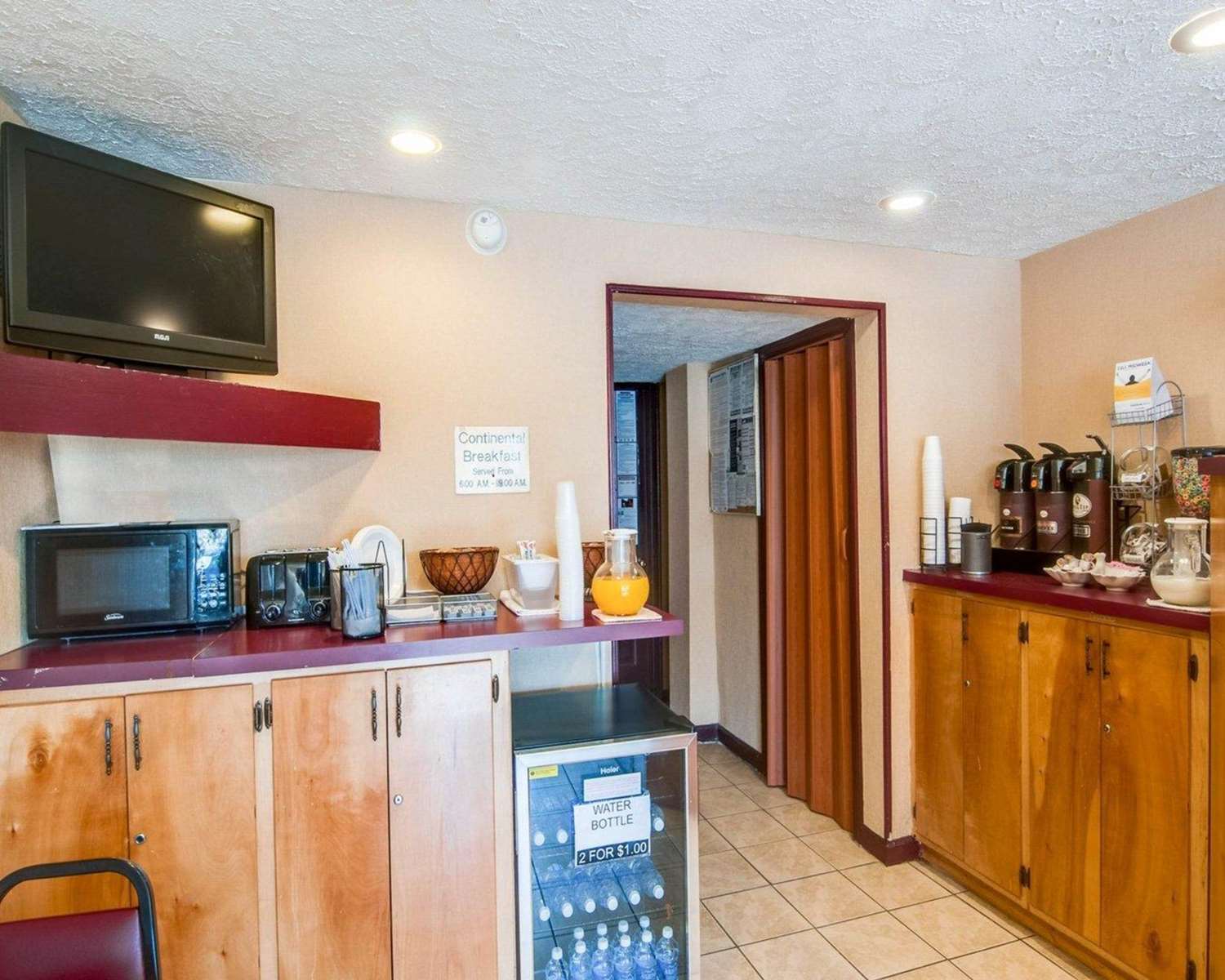 Econo Lodge Galax, VA 7/14