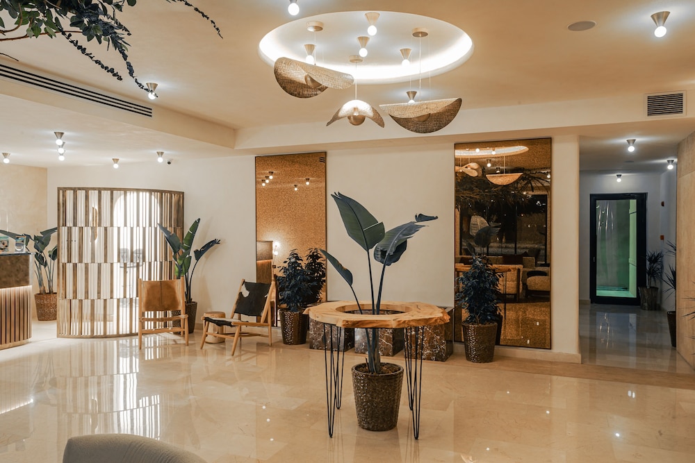 Bratus Hotel Aqaba 10/65