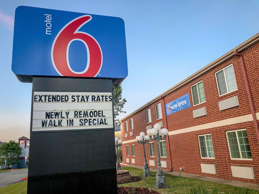 Motel6 Tulsa OK - CENTRAL in TULSA - OK