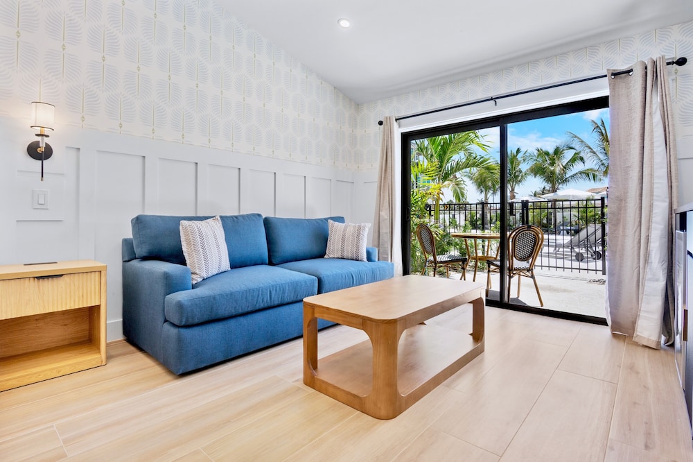 Tropic Isle Beach Resort 37/68