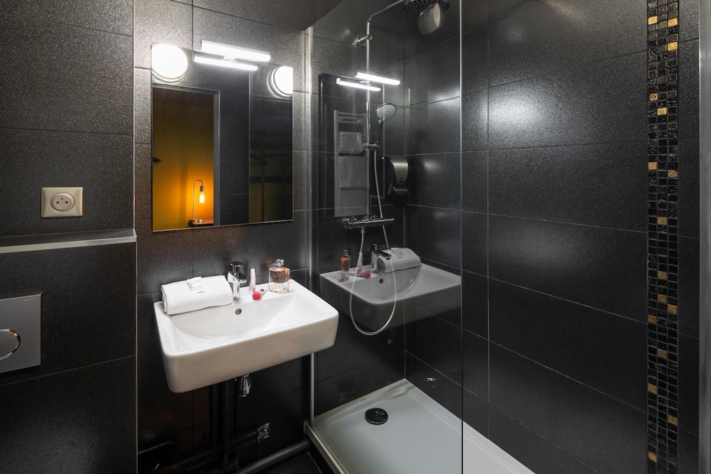 Hotel L Ortega - Rennes St Jacques Aeroport 48/49