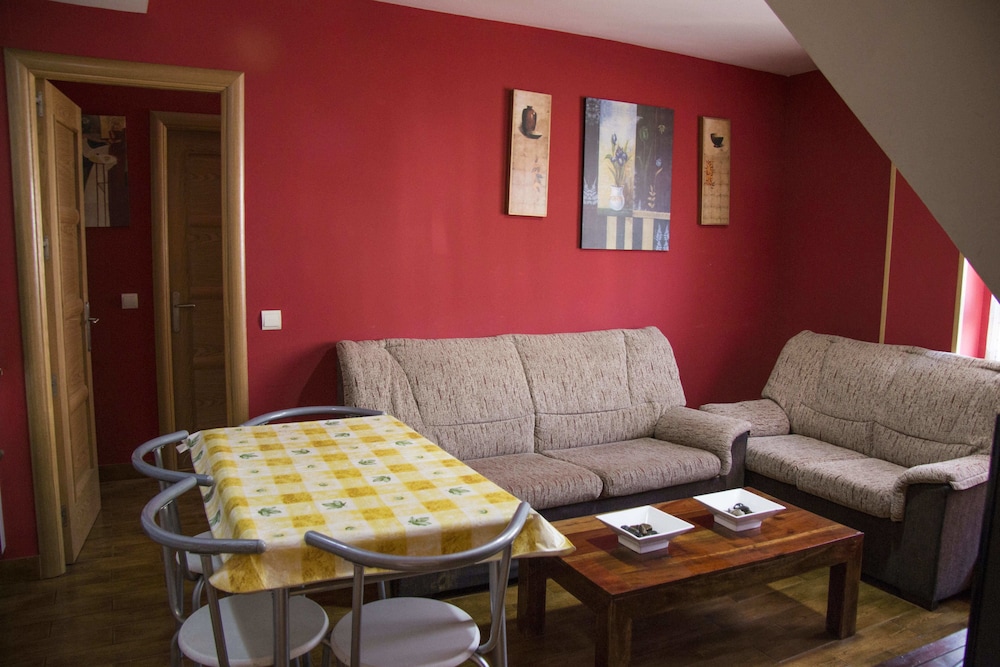 Apartahotel Collarubio 28/50