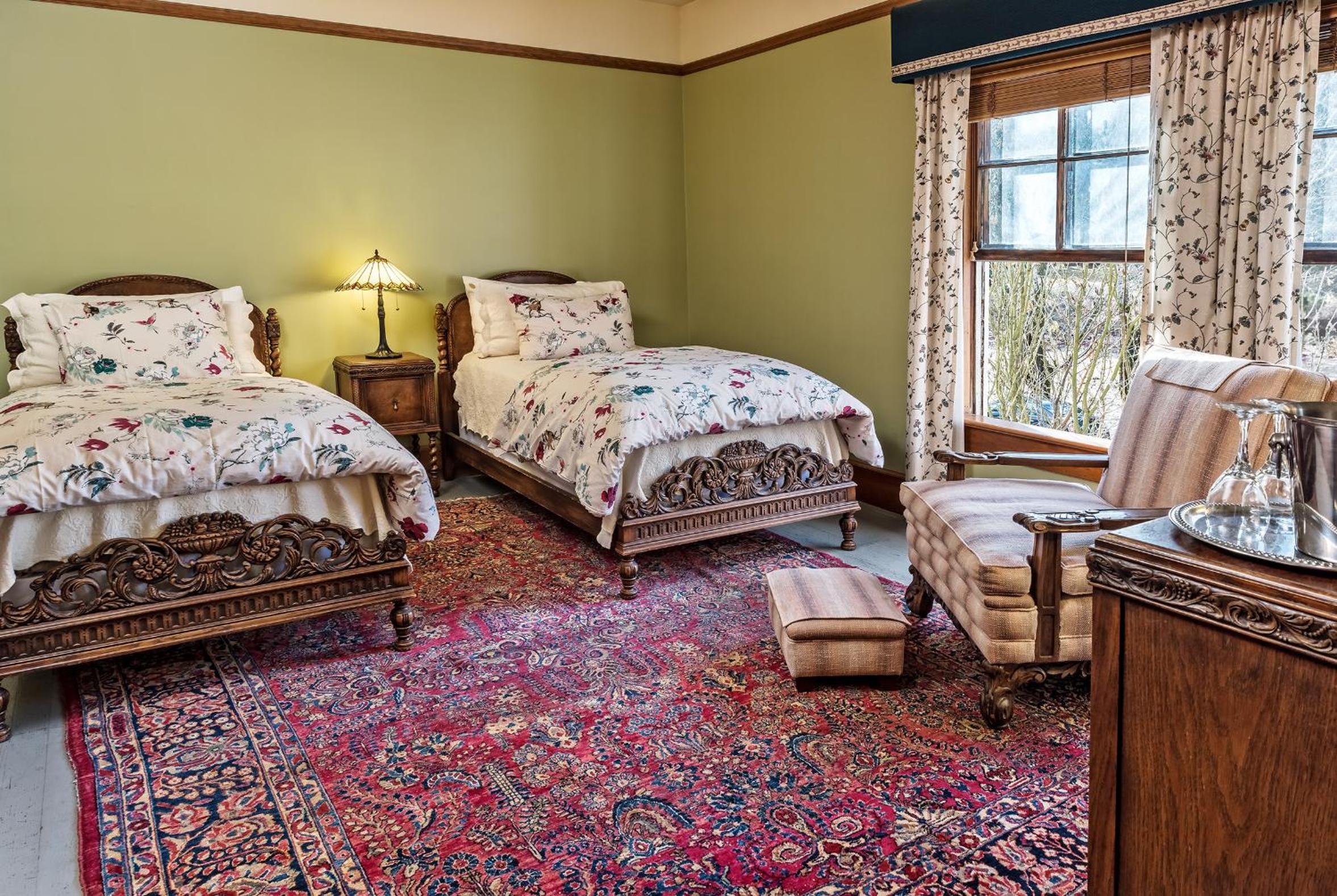 McCloud Hotel 12/50