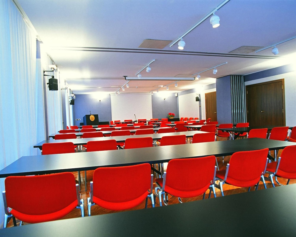 Hotel Crivis 41/51
