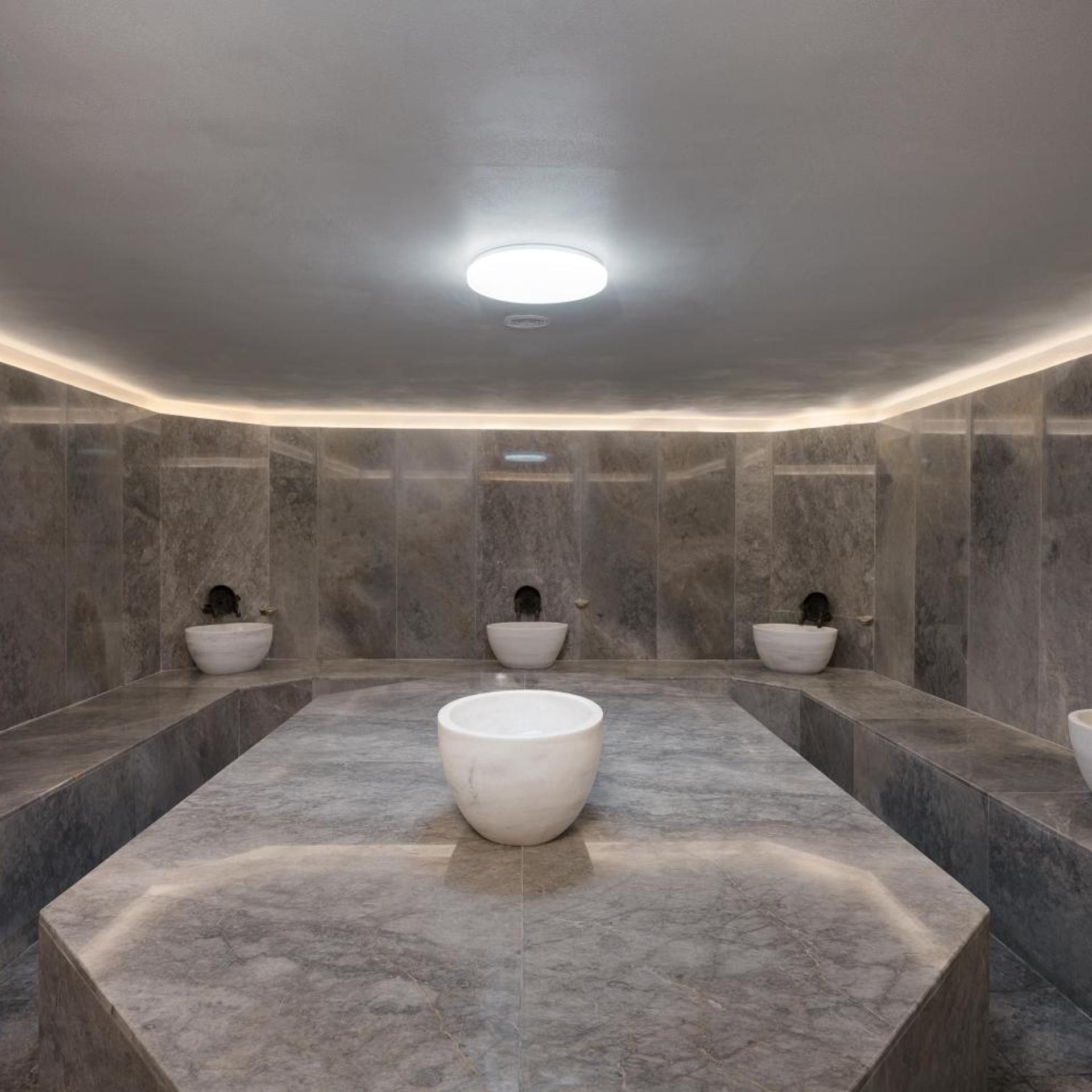 DDK Hotel 32/40