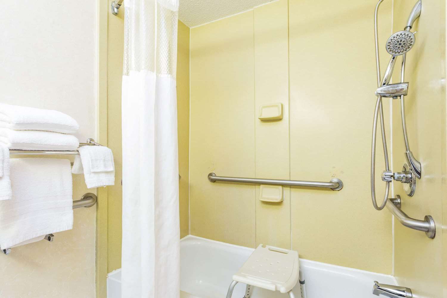 Motel6 Lake City, FL – Medical Center 4/4