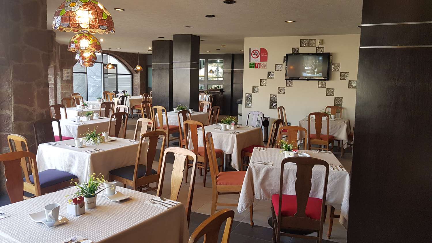 Best Western Toluca 24/35