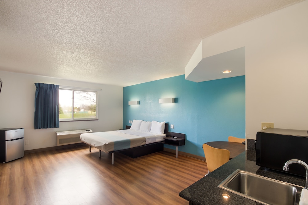 Motel6 Rothschild 22/37