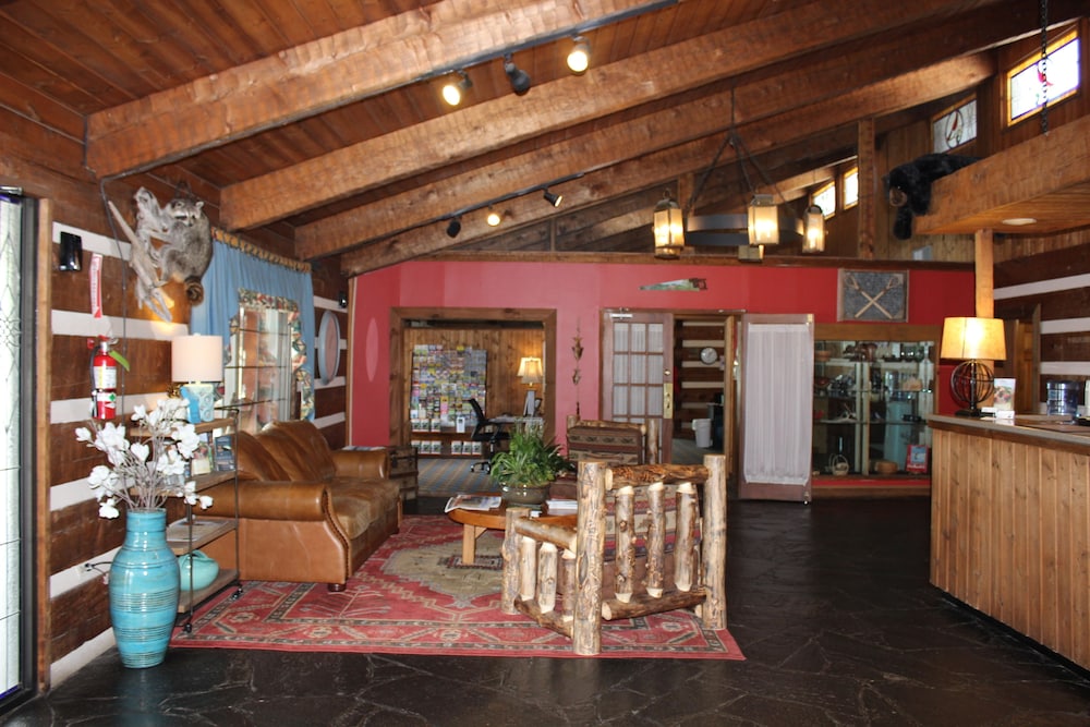 GREAT SMOKIES INN CHEROKEE 31/36