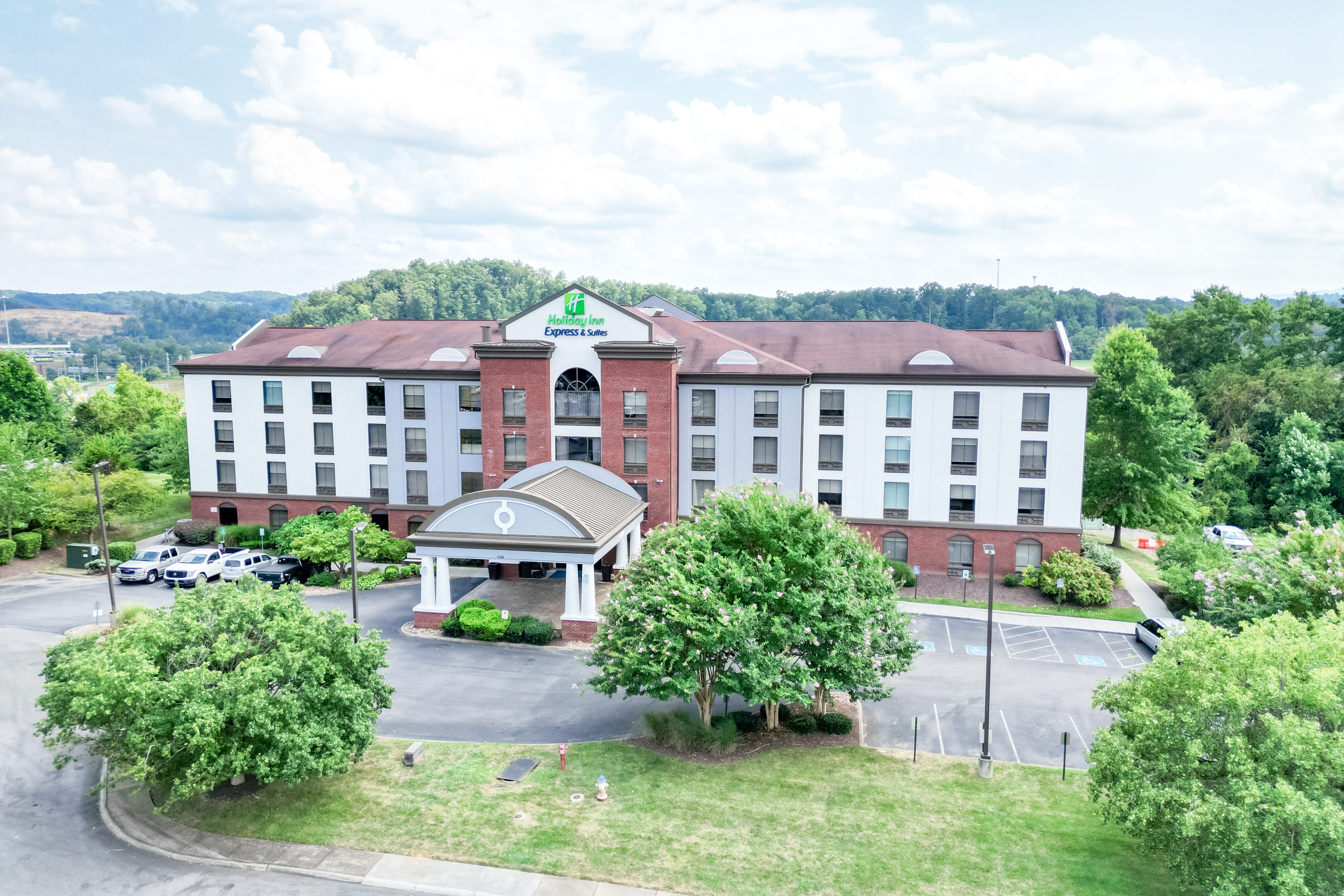 Holiday Inn Express Hotel Suites Kodak East Sevierville 7/64