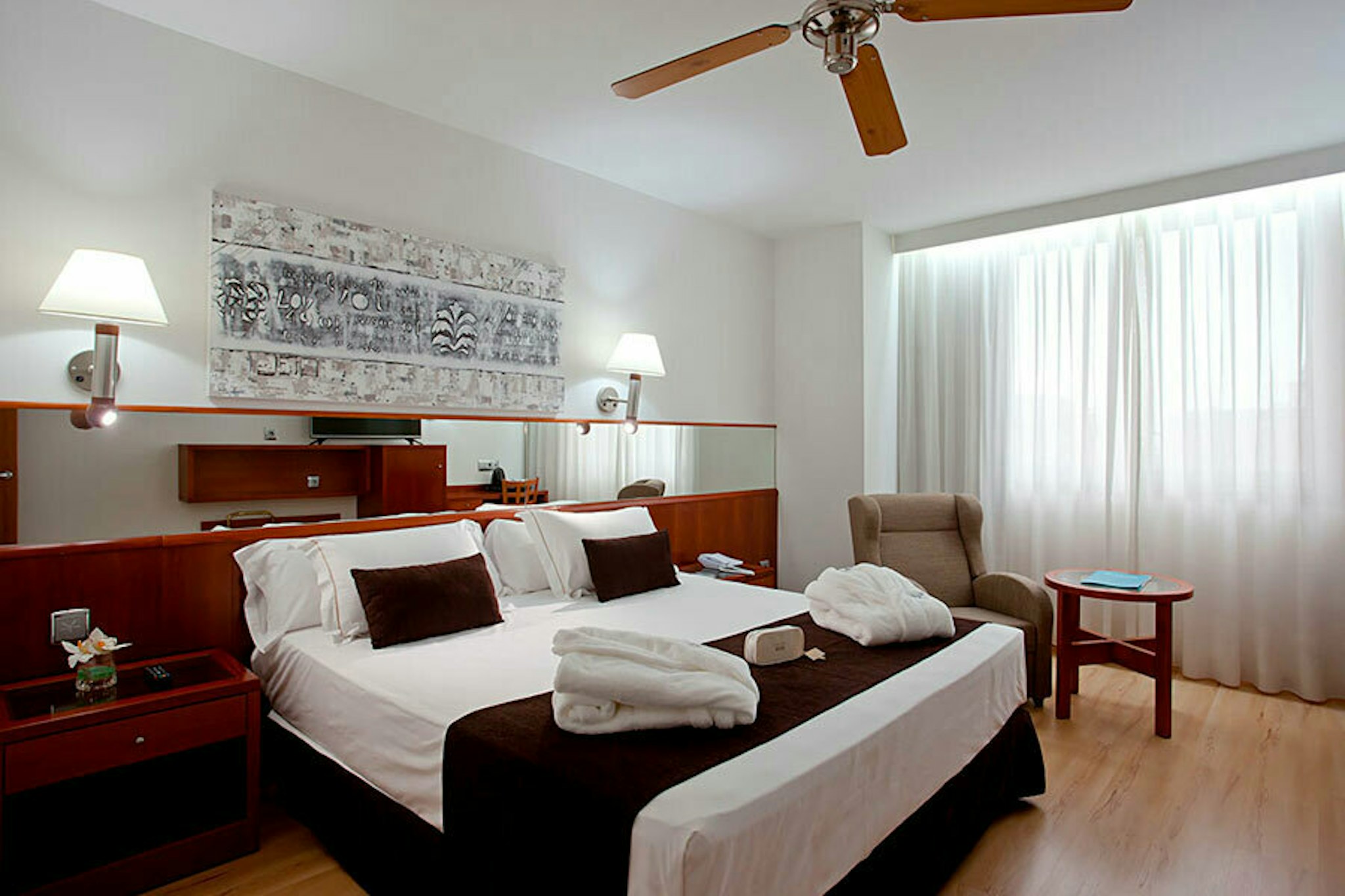 SUPERIOR, DOUBLE BED