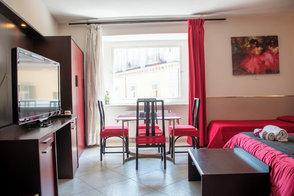 Hotel Maison Degas 52/67